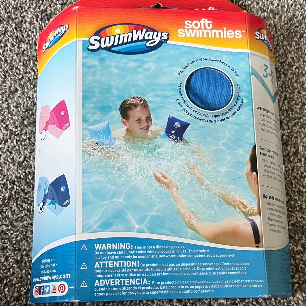 BNWT SwimWays Soft Swimmies Arm Floats in blue!